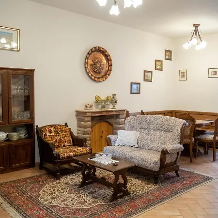 بيت للعطل Domus Flora سبيلّو