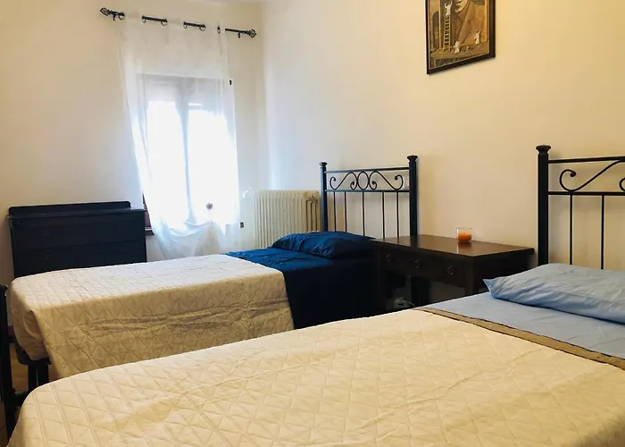 Domus Flora بيت للعطل