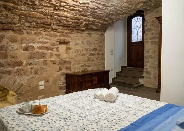 Domus Flora بيت للعطل